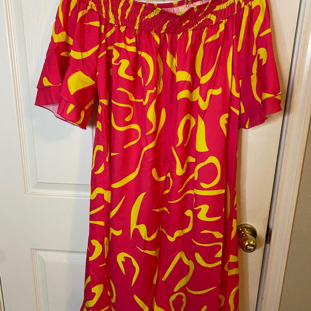 SHEIN Curve 2XL Pink and yellow dress